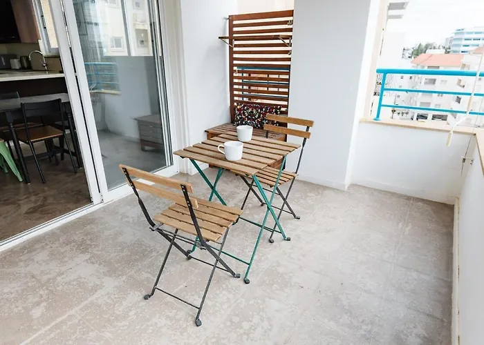 Διαμέρισμα Cosy Bright 2br Balcony In Nicosia *